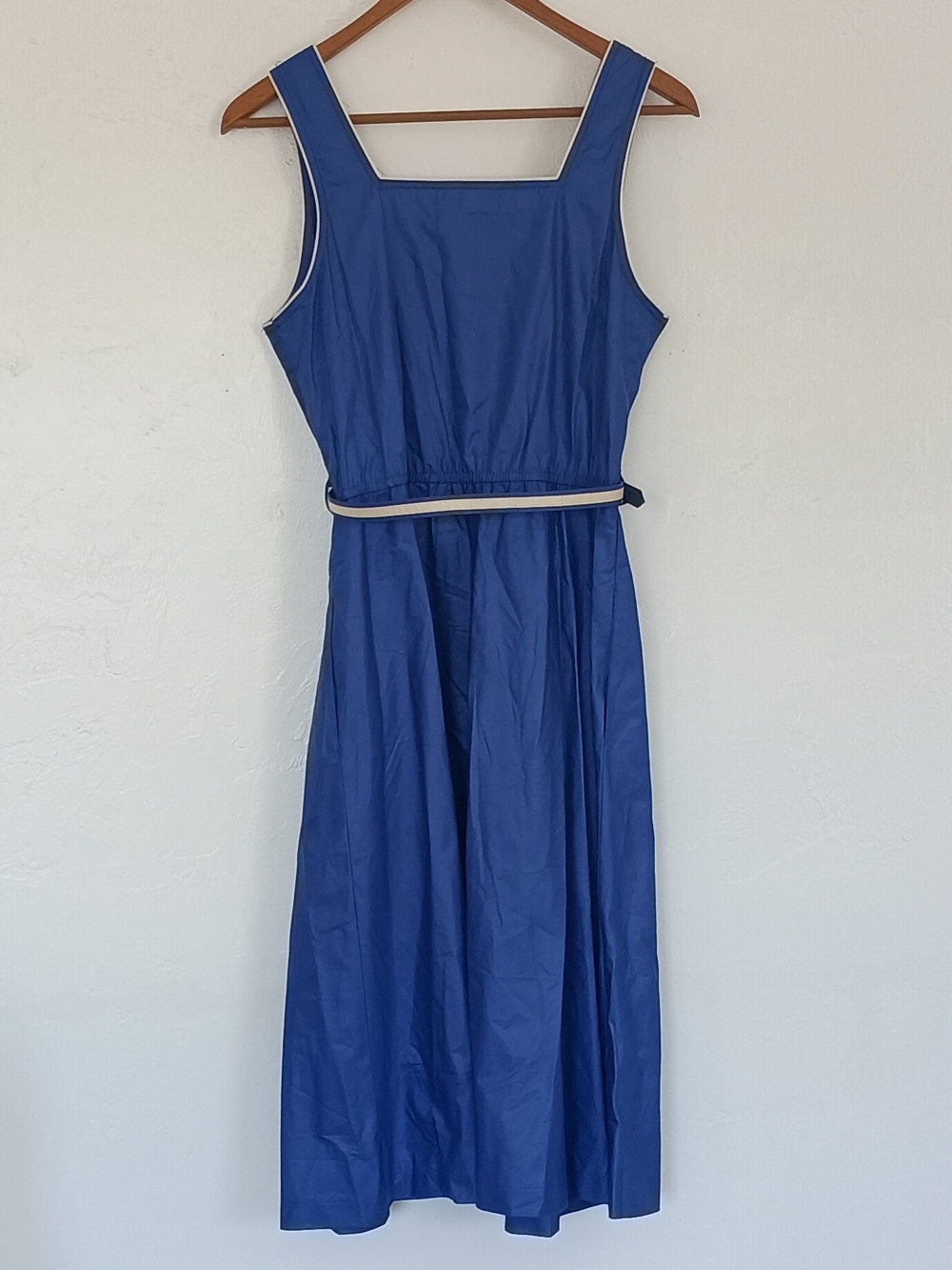 Vintage Sasson Cotton Blend Blue Sleeveless Midi Dress with Contrast Piping - Picture 3 of 9